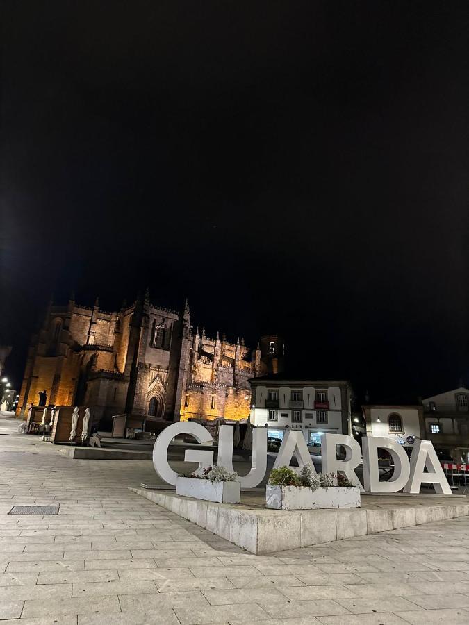 Rustico T1 No Centro Cidade Guarda Eksteriør billede